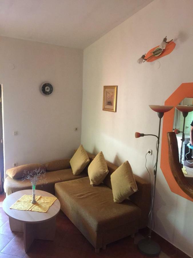 סלינה Studio Apartman Hrast מראה חיצוני תמונה